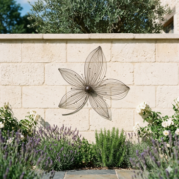 Wunderschönes, dreidimensionales Wandbild Lilly aus Metall - Dekoration